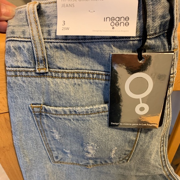 Women’s Jeans - Picture 2 of 2